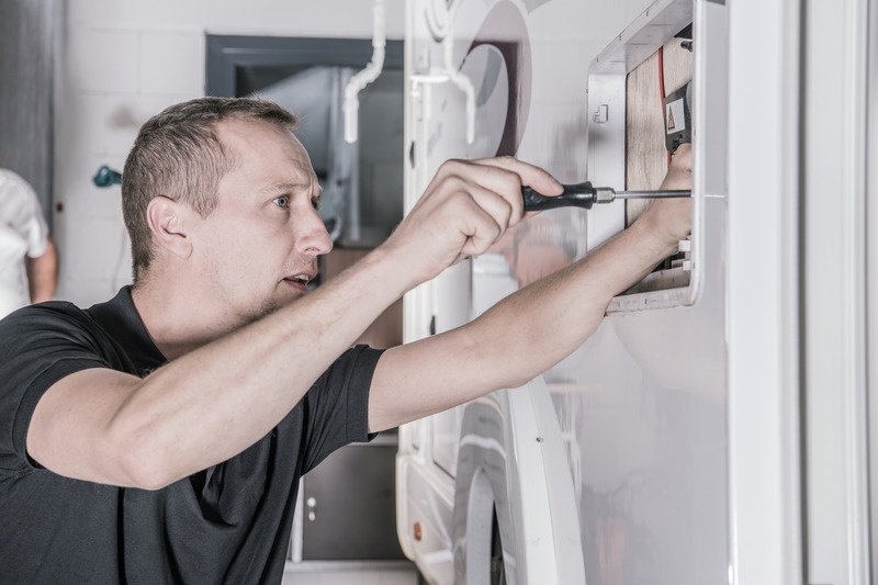 Why Choose a Home Electrical Contractor in Highland Park IL for Safety and Efficiency