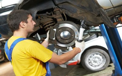 Warning Signs That You Need Brake Repair Service Lakewood CO for Safer Travels