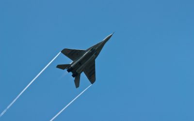 Family Fun Awaits at the Over-The-River Hydroplanes Air Show Tri Cities WA