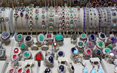 Tips to Sell Vintage Jewelry Piece, Bethesda, MD, Collectors Want for Maximum Value